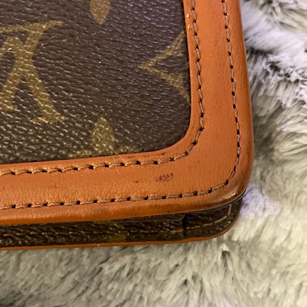 Louis Vuitton Monogram Pochette Dame 29 Vintage Clutch Handbag